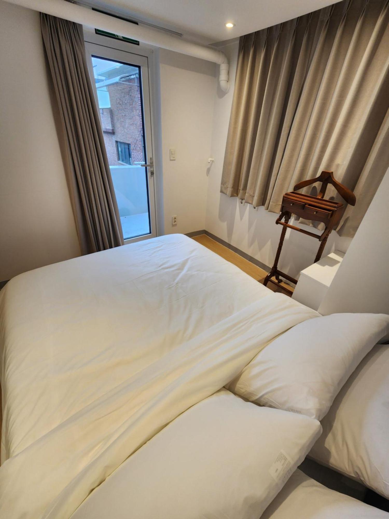 Hostel Fellaz Seoul Exteriör bild