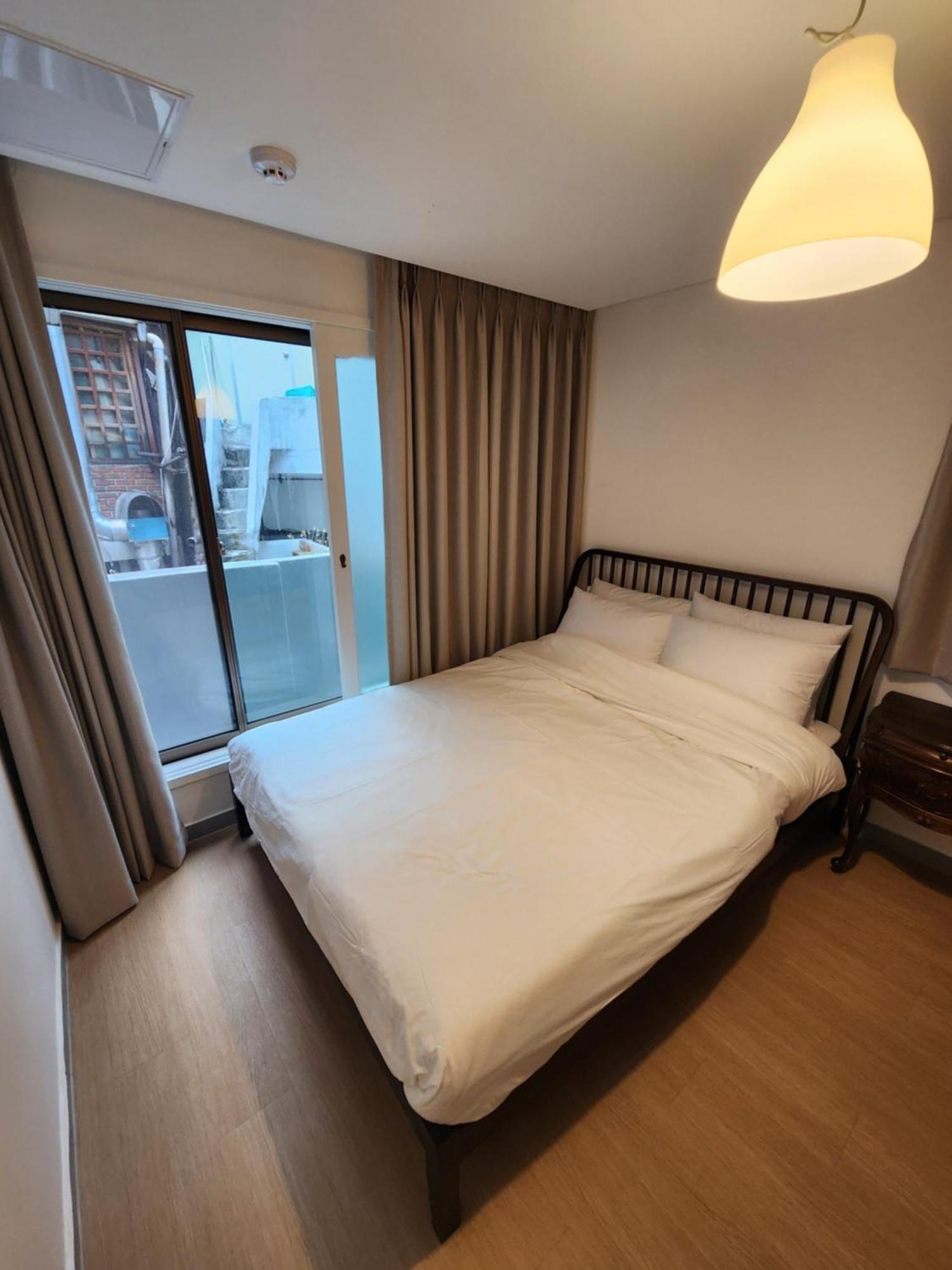 Hostel Fellaz Seoul Exteriör bild